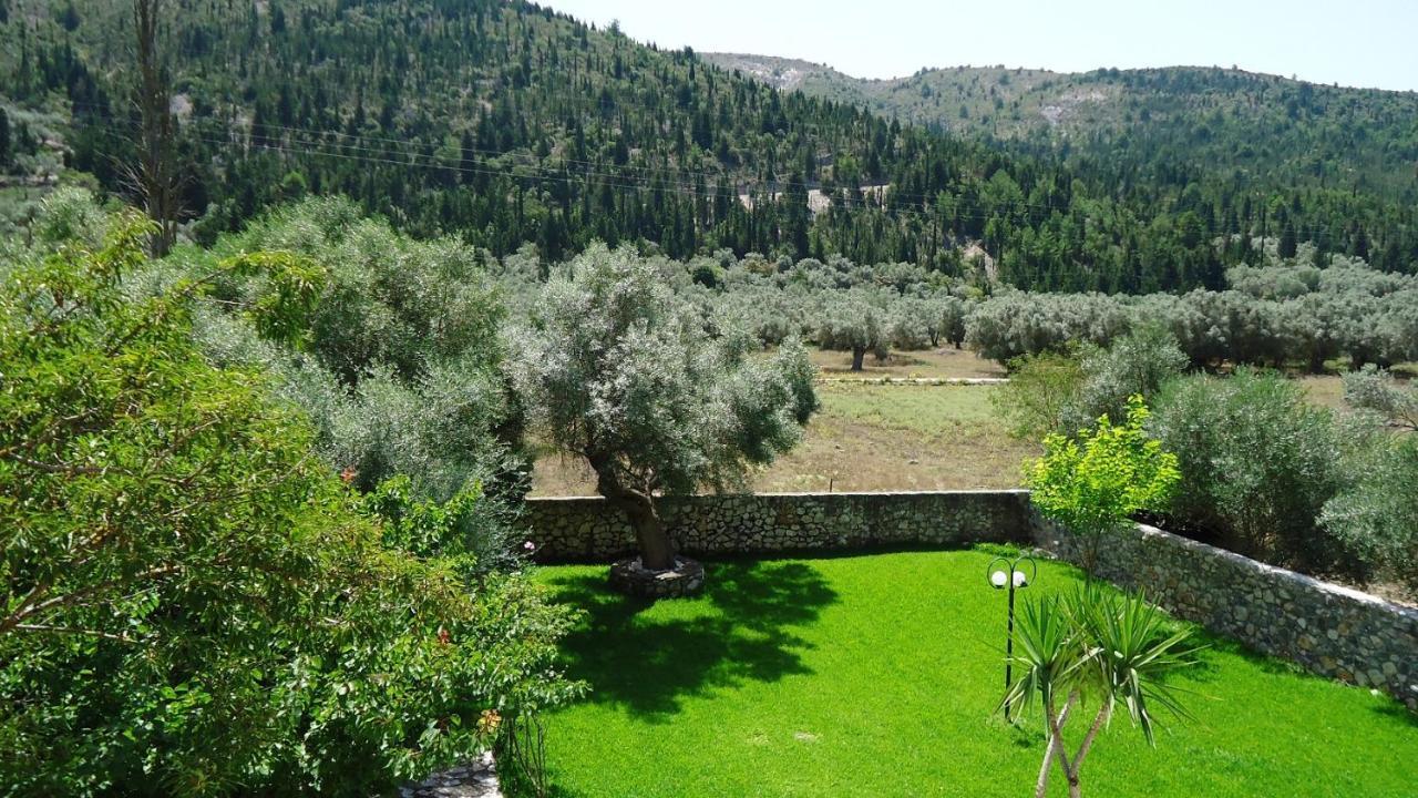 House Of Garden Apartment Dragano Exterior photo