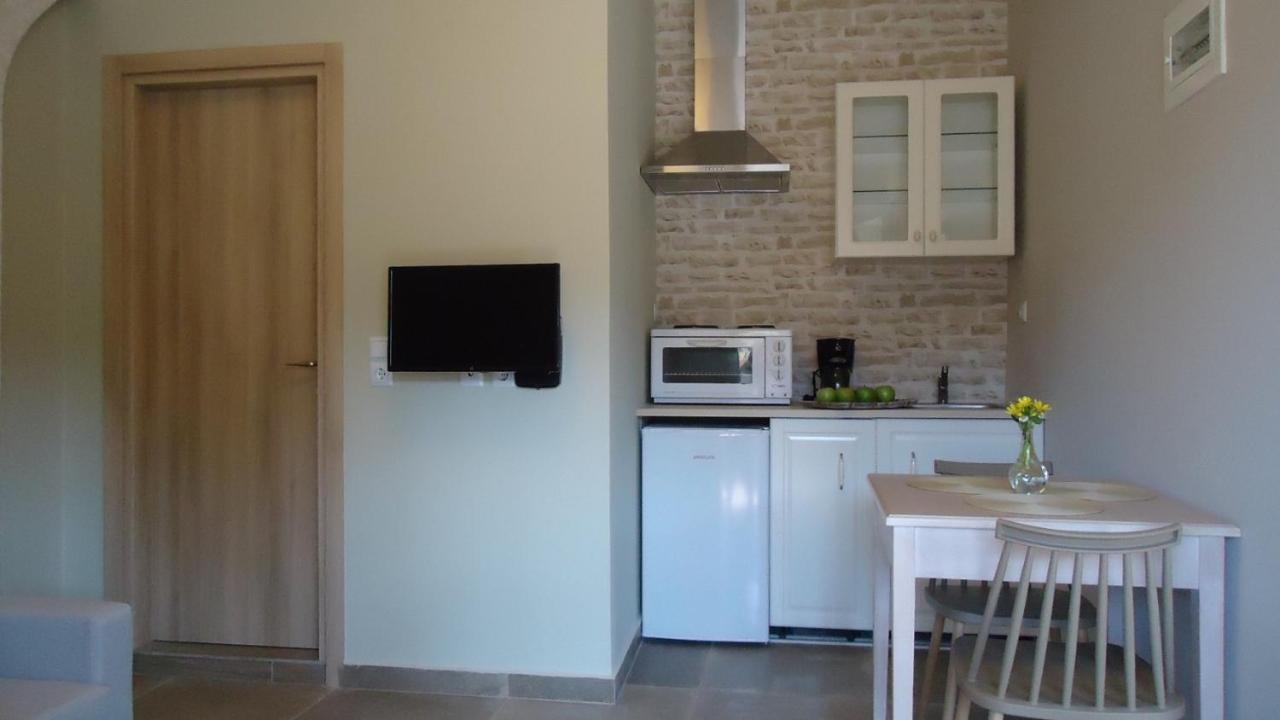 House Of Garden Apartment Dragano Exterior photo