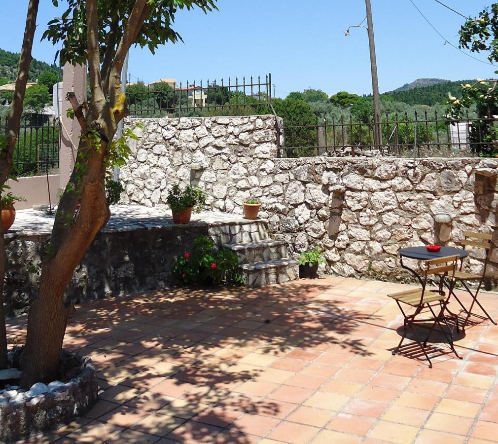 House Of Garden Apartment Dragano Exterior photo