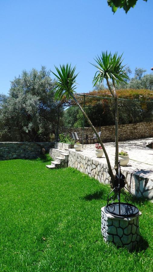 House Of Garden Apartment Dragano Exterior photo