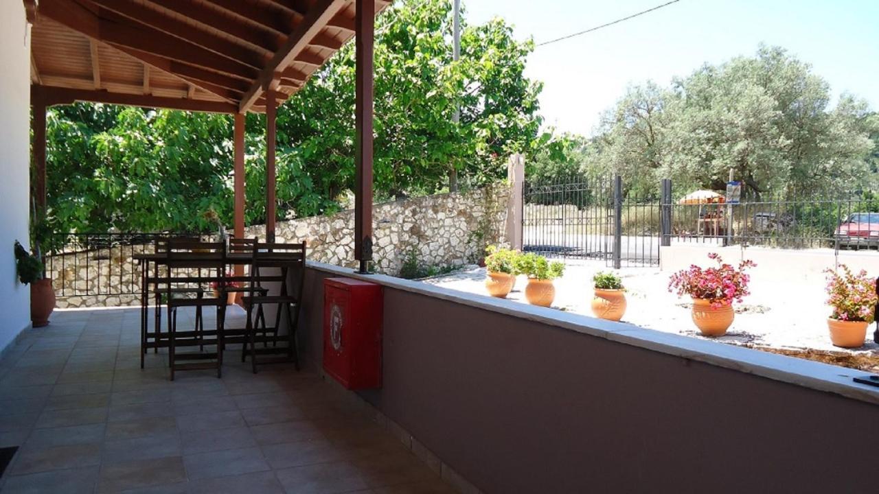 House Of Garden Apartment Dragano Exterior photo