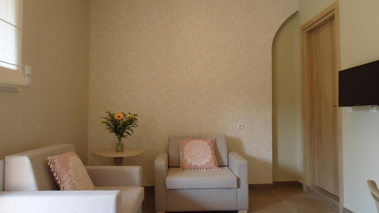 House Of Garden Apartment Dragano Exterior photo