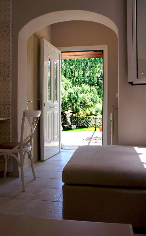 House Of Garden Apartment Dragano Exterior photo