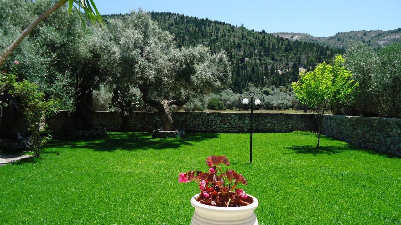House Of Garden Apartment Dragano Exterior photo