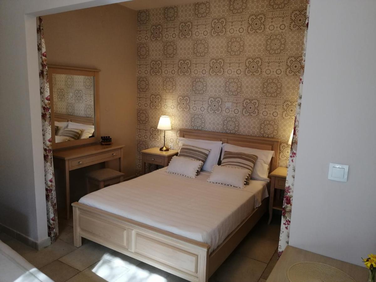 House Of Garden Apartment Dragano Exterior photo